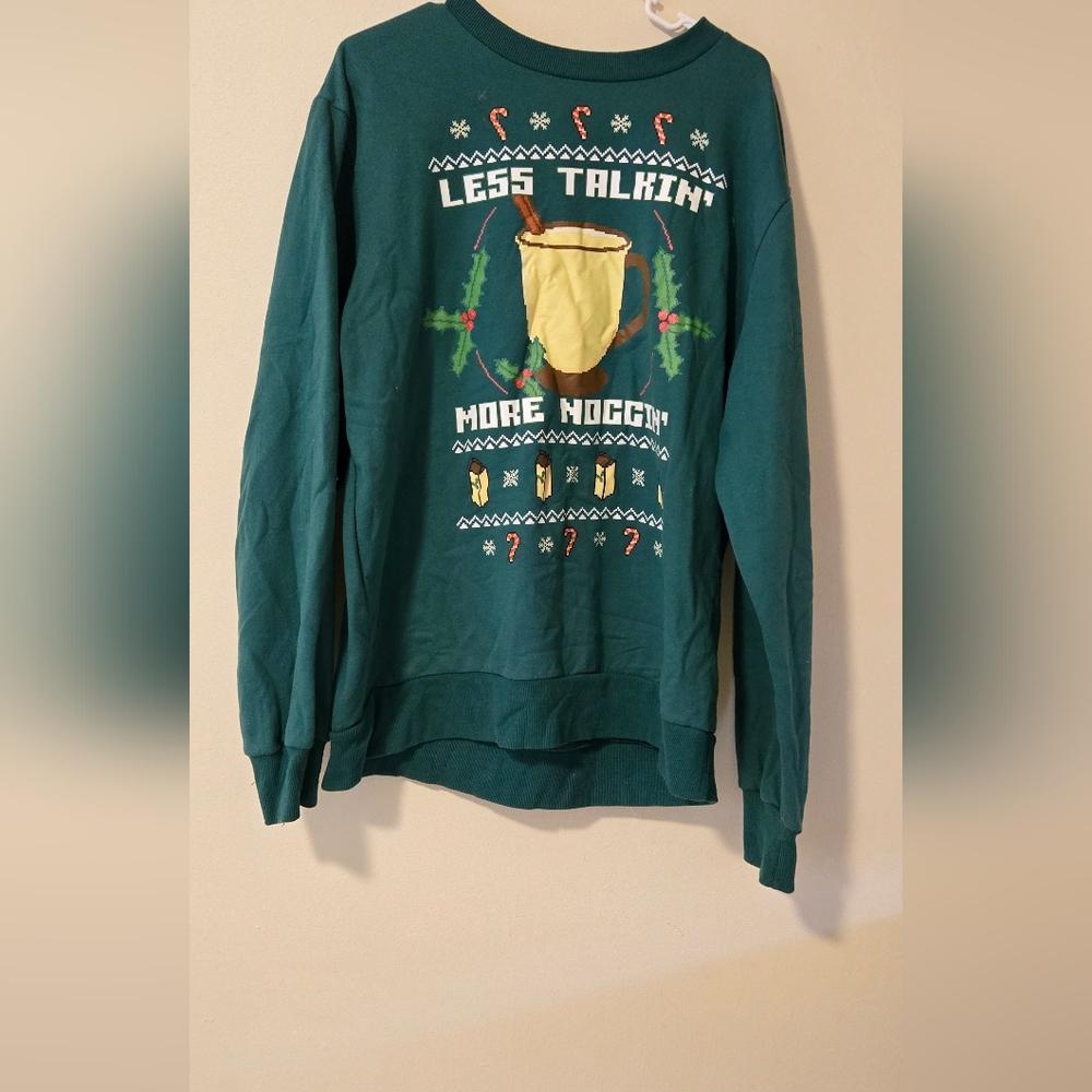 💥💥Green Holiday Sweatshirt with Festive Design